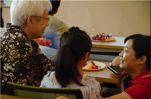 走进福利院，情暖老人心——新利体育供应链公益行