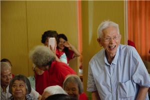 走进福利院，情暖老人心——新利体育供应链公益行